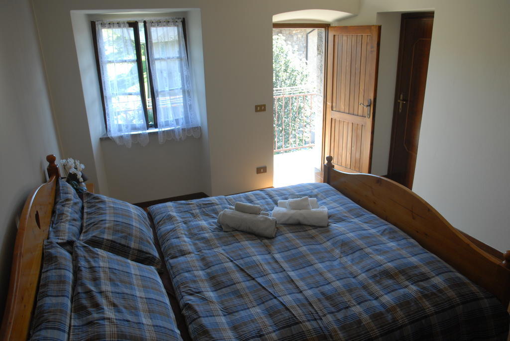 Brembilla Bed & Breakfast Castello Regina חדר תמונה